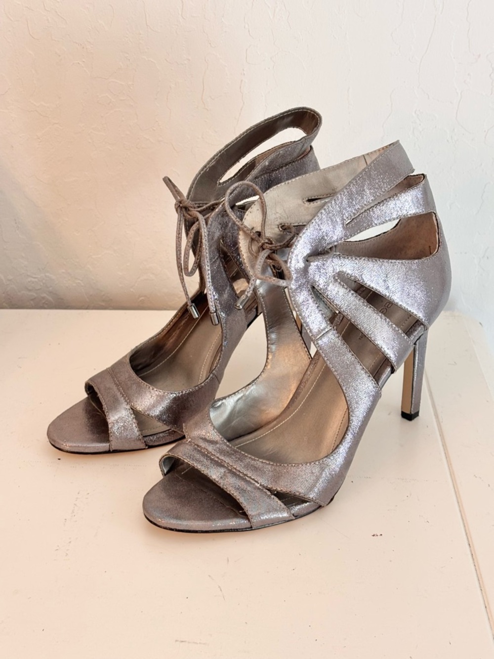 BCBGeneration Chierra Strappy Stiletto Tie Front Sandals; Pewter Metallic Sz 8.5